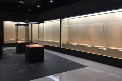 南昌博物馆展柜定制 专业设计与上门安装，守护文物璀璨光华
